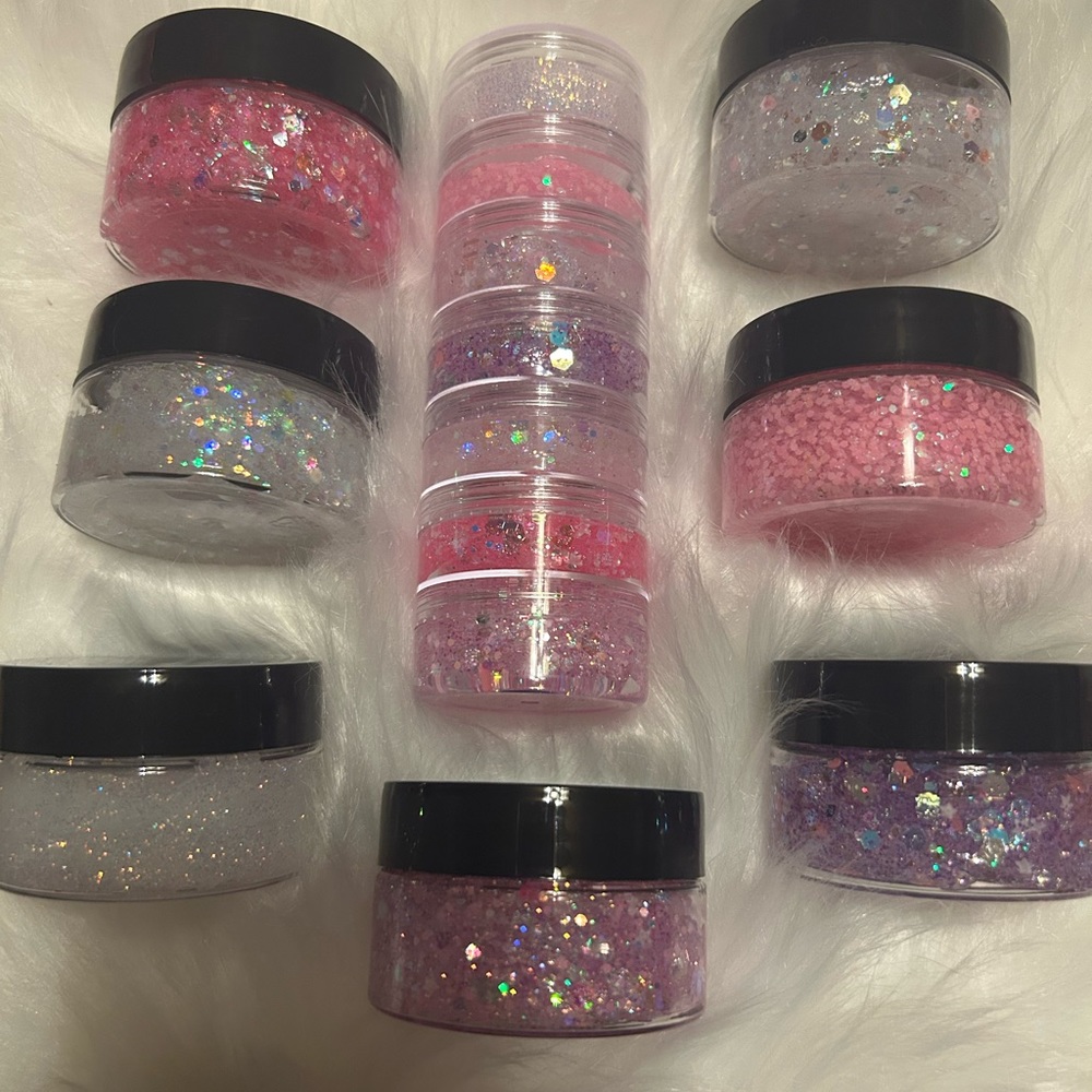 Glow in the dark glitter hair gel